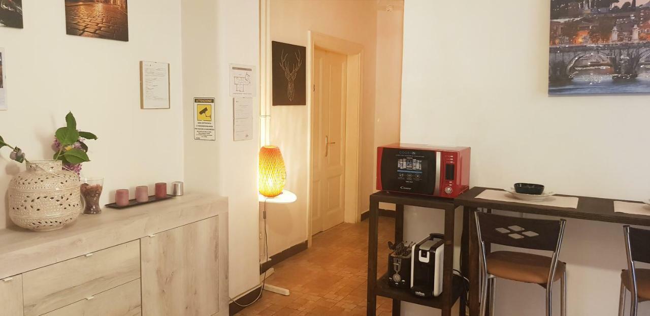 Hosting Flats Guesthouse Rome Exterior photo